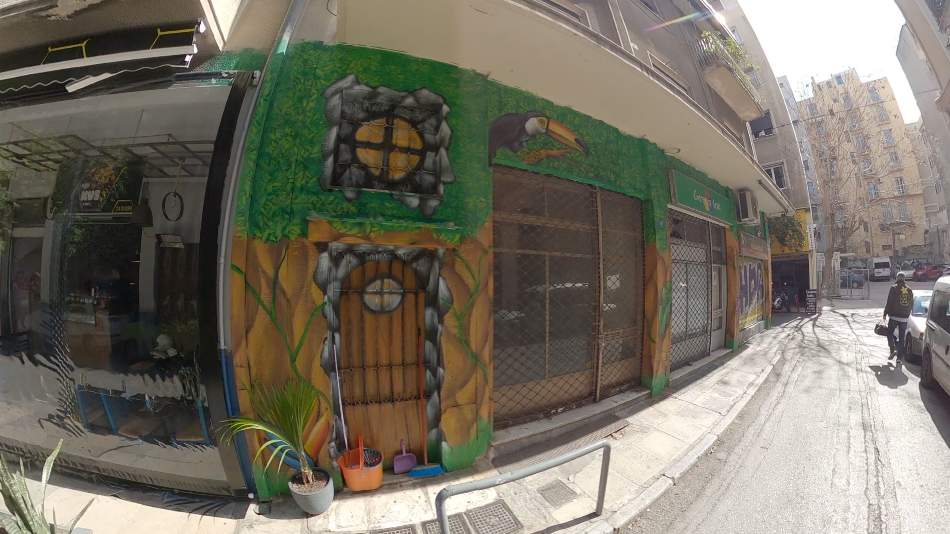 Image for Tucan wall